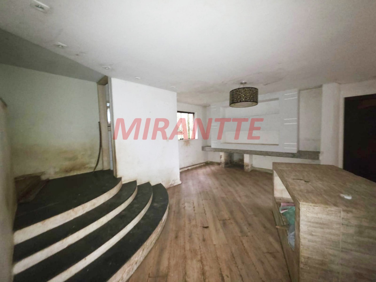 Sobrado de 371.4m² com 4 quartos em Serra Da Cantareira