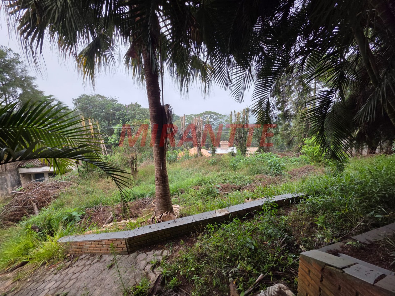 Sobrado de 371.4m² com 4 quartos em Serra Da Cantareira