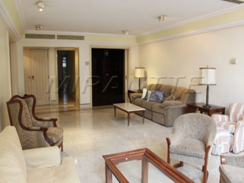 Apartamento de 259m² com 3 quartos em Jardim Paulista