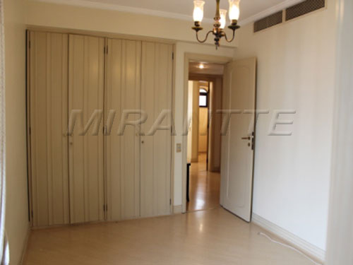 Apartamento de 259m² com 3 quartos em Jardim Paulista