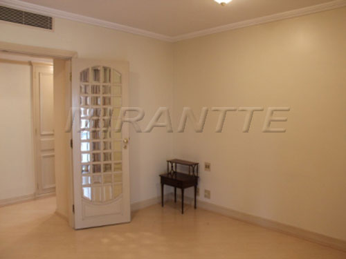 Apartamento de 259m² com 3 quartos em Jardim Paulista