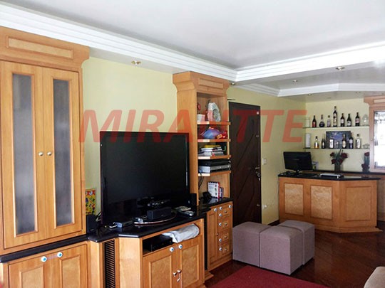 Sobrado de 196m² com 3 quartos em Vila Mazzei