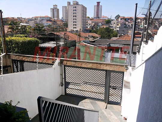 Sobrado de 196m² com 3 quartos em Vila Mazzei