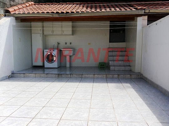 Sobrado de 196m² com 3 quartos em Vila Mazzei