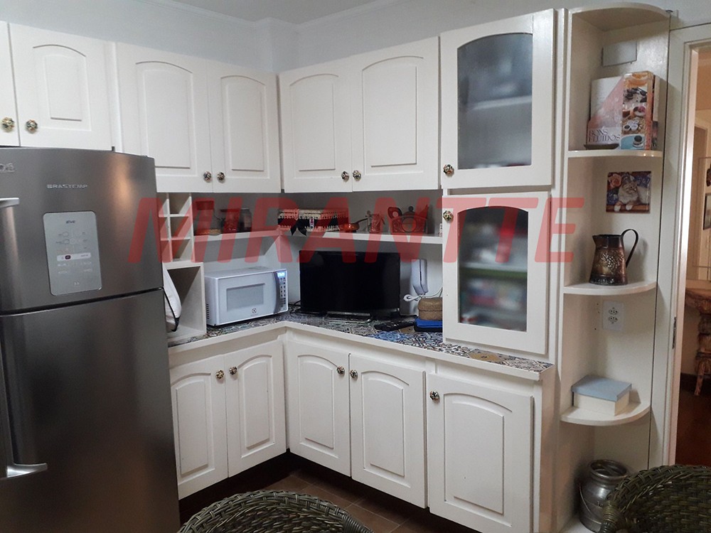 Apartamento com 3 quartos em Santana