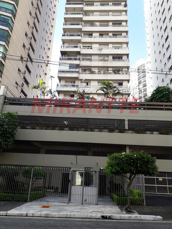 Apartamento com 3 quartos em Santana