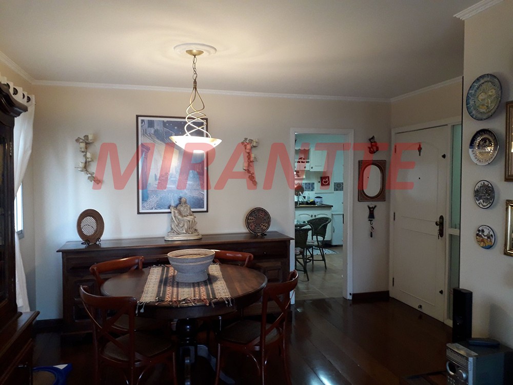 Apartamento com 3 quartos em Santana