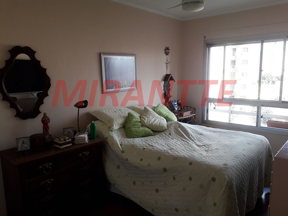 Apartamento com 3 quartos em Santana