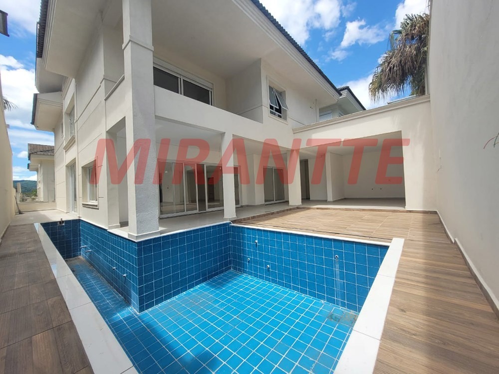 Cond. fechado de 515m² com 4 quartos em Tucuruvi