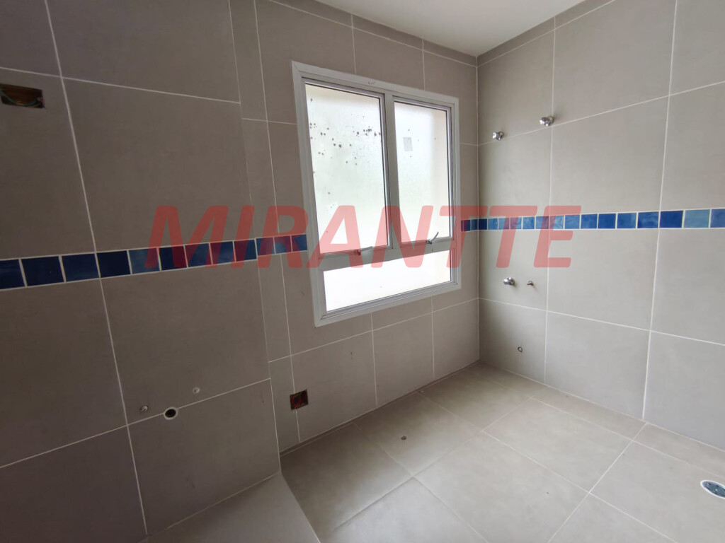 Cond. fechado de 515m² com 4 quartos em Tucuruvi