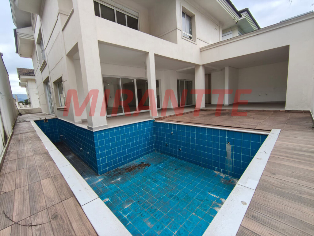 Cond. fechado de 515m² com 4 quartos em Tucuruvi