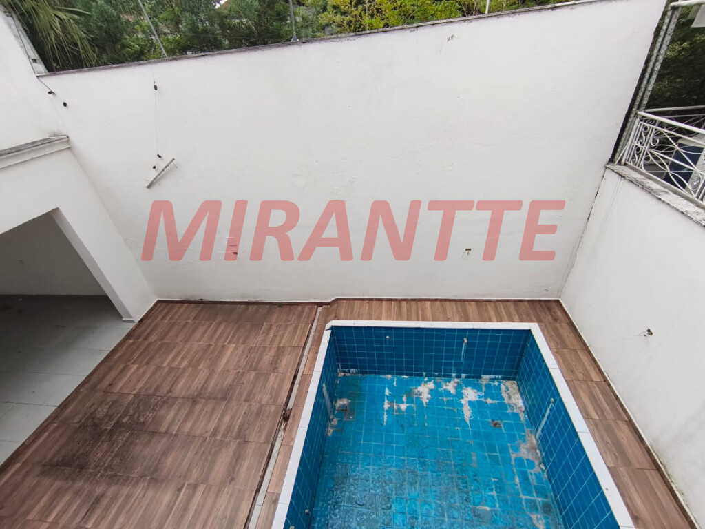 Cond. fechado de 515m² com 4 quartos em Tucuruvi
