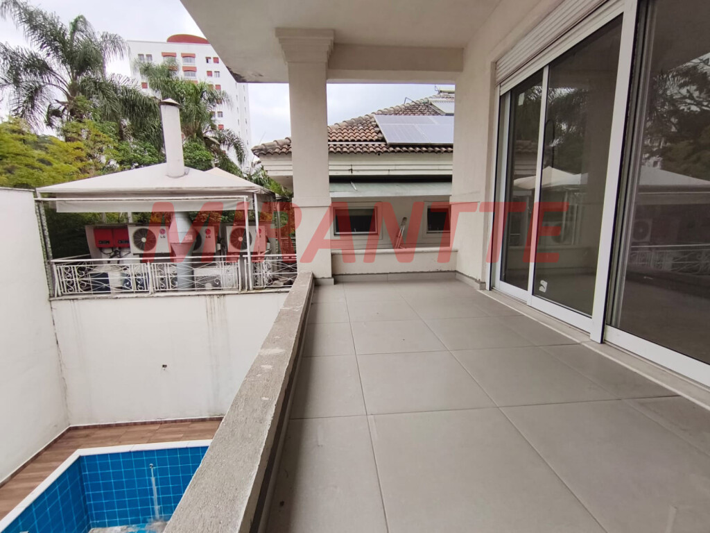 Cond. fechado de 515m² com 4 quartos em Tucuruvi