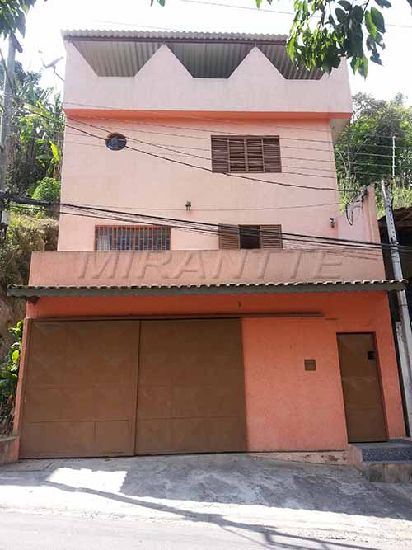 Sobrado com 3 quartos em Jardim Samambaia – Mairiporã
