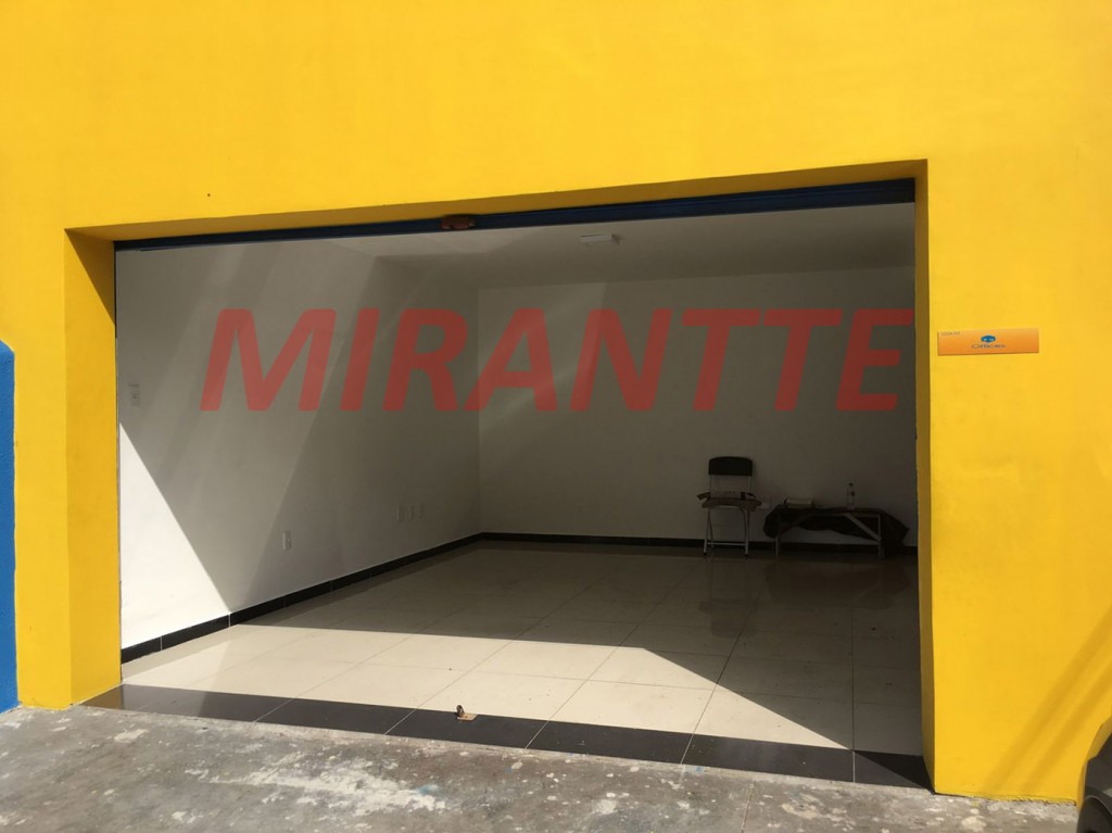 Comercial de 500m² em Santana