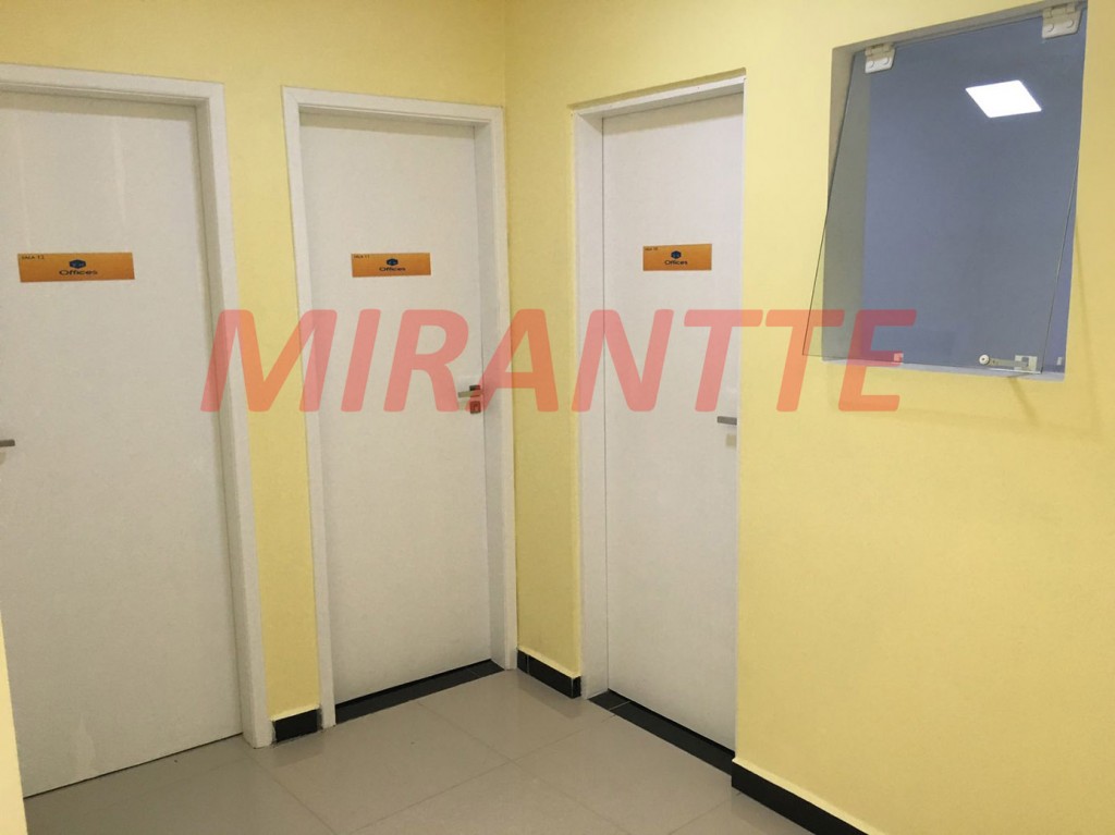 Comercial de 500m² em Santana
