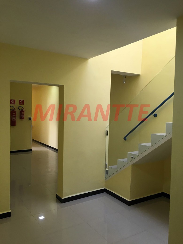 Comercial de 500m² em Santana