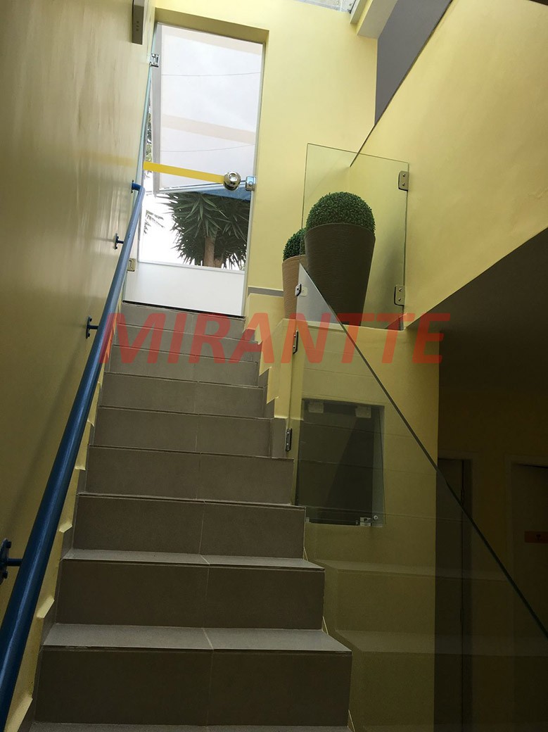 Comercial de 500m² em Santana