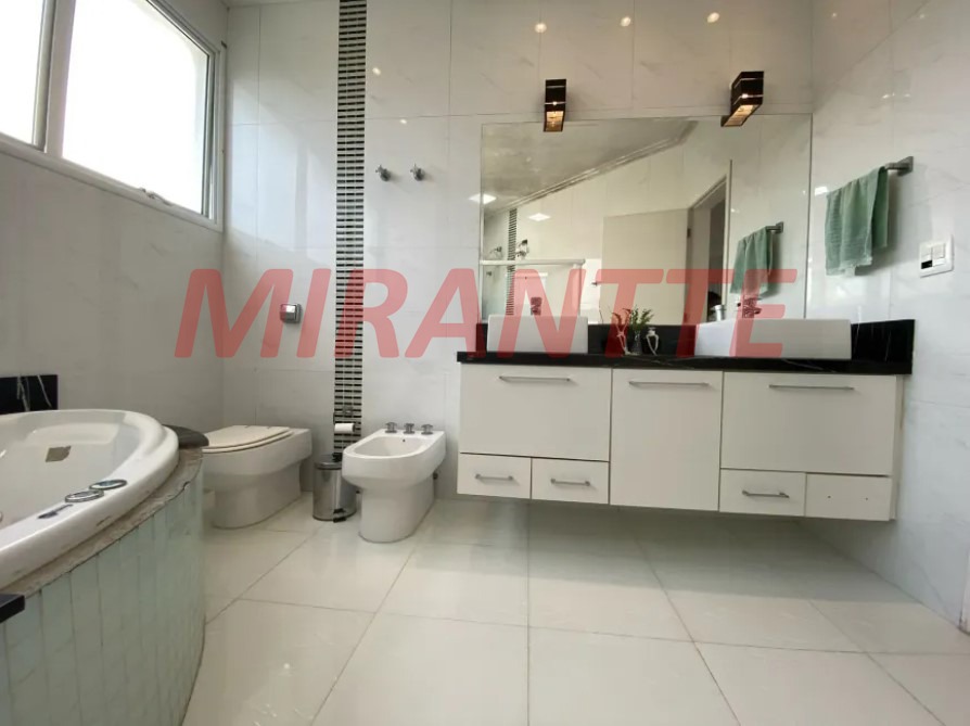 Sobrado de 450m² com 3 quartos em Tucuruvi