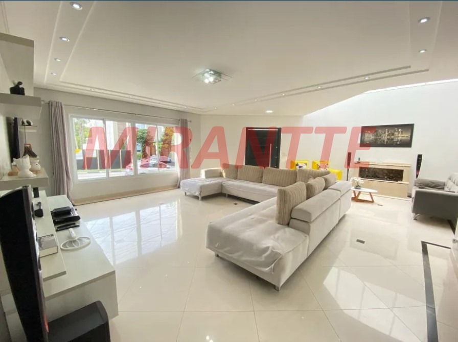 Sobrado de 450m² com 3 quartos em Tucuruvi