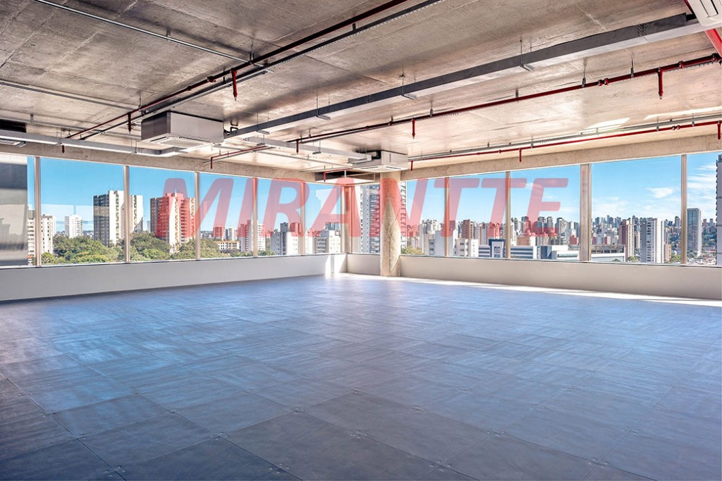 Comercial de 920m² em Santo Amaro