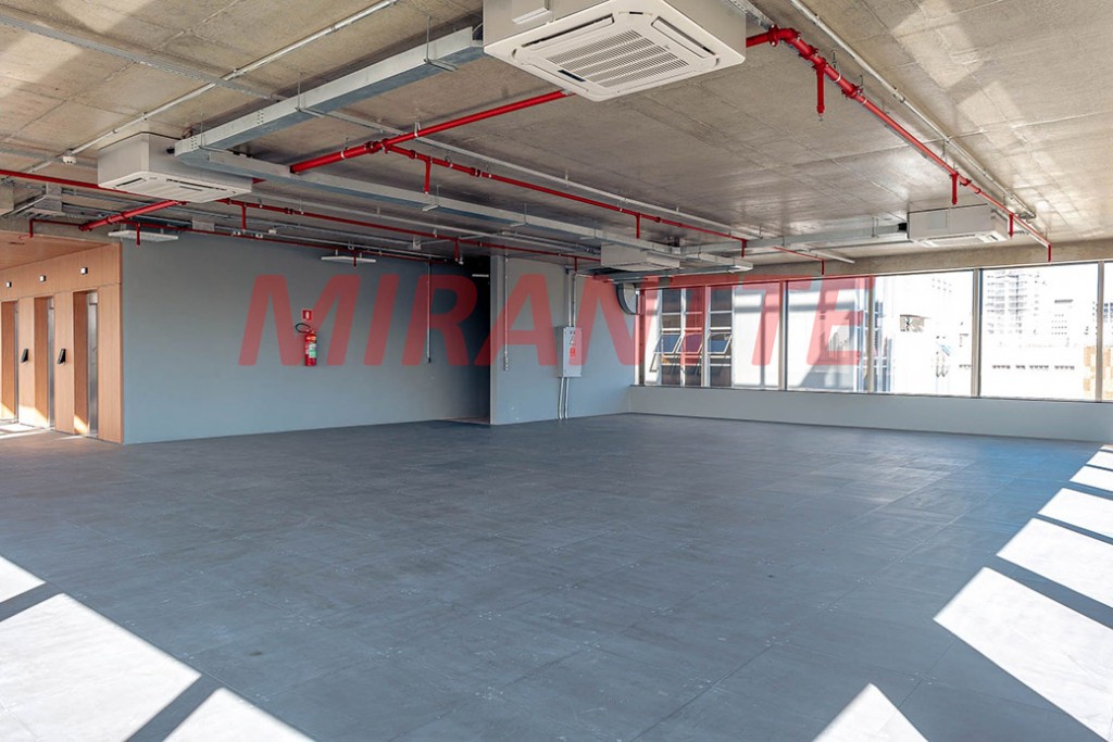 Comercial de 920m² em Santo Amaro