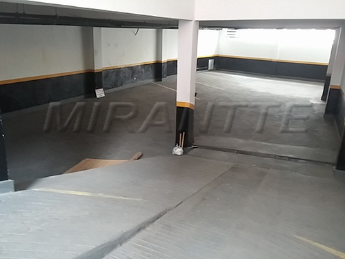 Comercial de 600m² em Casa Verde