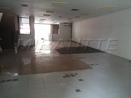 Comercial de 600m² em Casa Verde