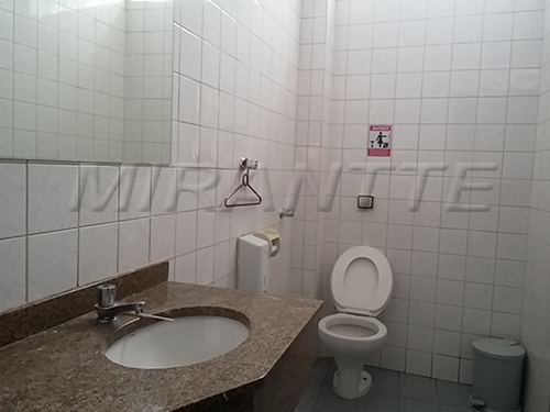 Comercial de 600m² em Casa Verde