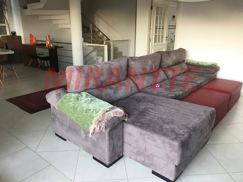 Sobrado de 513m² com 4 quartos em Jardim Bibi
