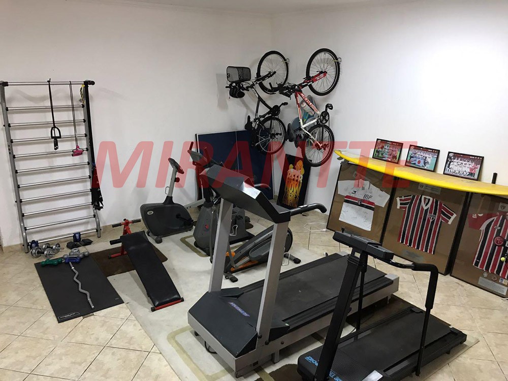Sobrado de 513m² com 4 quartos em Jardim Bibi