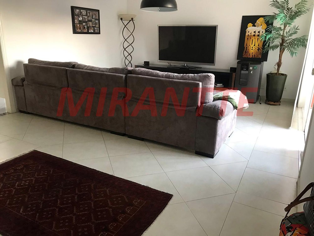 Sobrado de 513m² com 4 quartos em Jardim Bibi