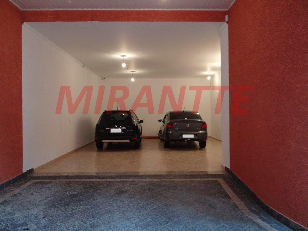 Sobrado de 513m² com 4 quartos em Jardim Bibi