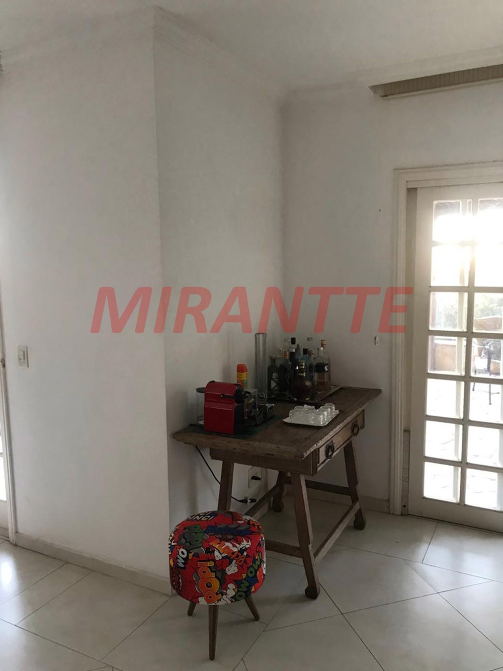 Sobrado de 513m² com 4 quartos em Jardim Bibi