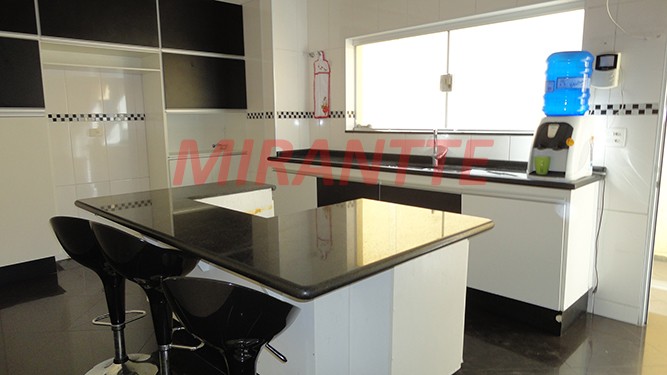 Sobrado de 351m² com 4 quartos em Jardim França