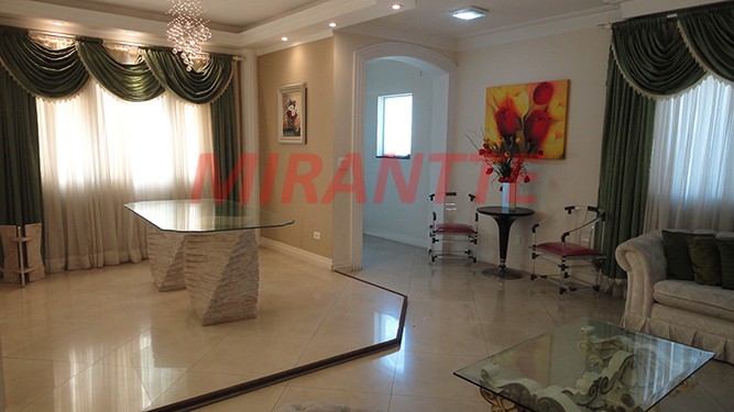 Sobrado de 351m² com 4 quartos em Jardim França