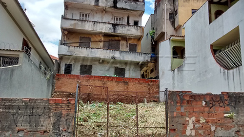 Terreno de 480m² em Santana