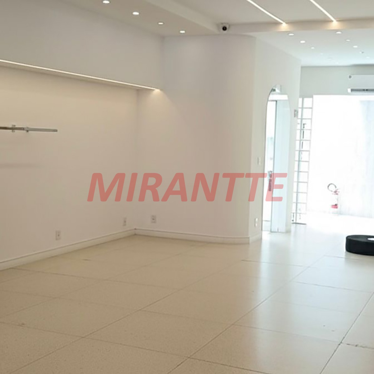 Comercial de 504m² em Santana