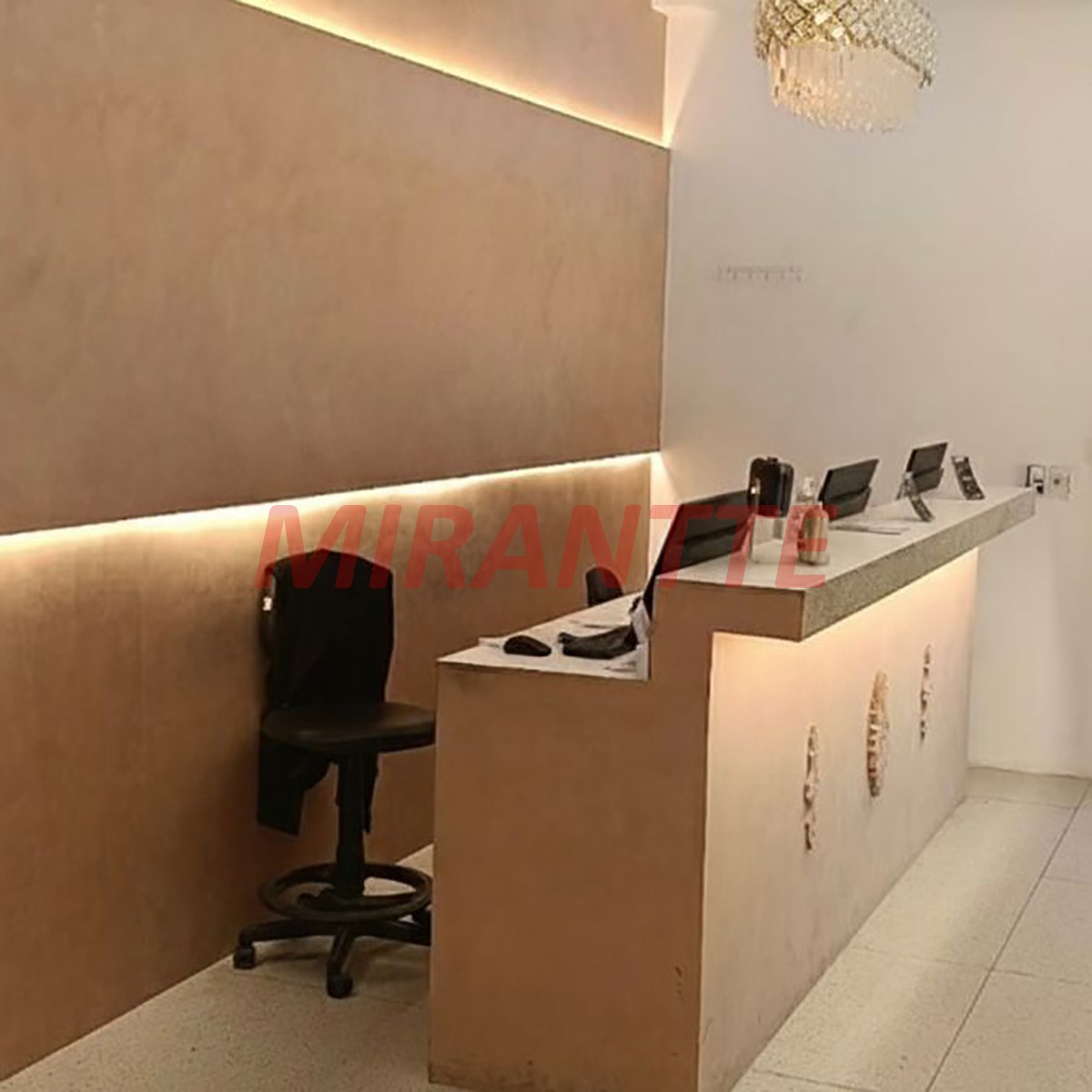 Comercial de 504m² em Santana