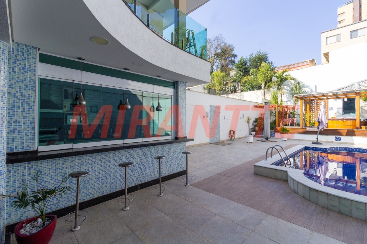 Sobrado de 474m² com 4 quartos em Tremembe