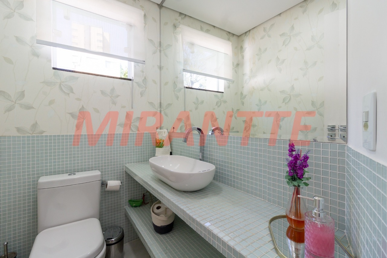 Sobrado de 474m² com 4 quartos em Tremembe