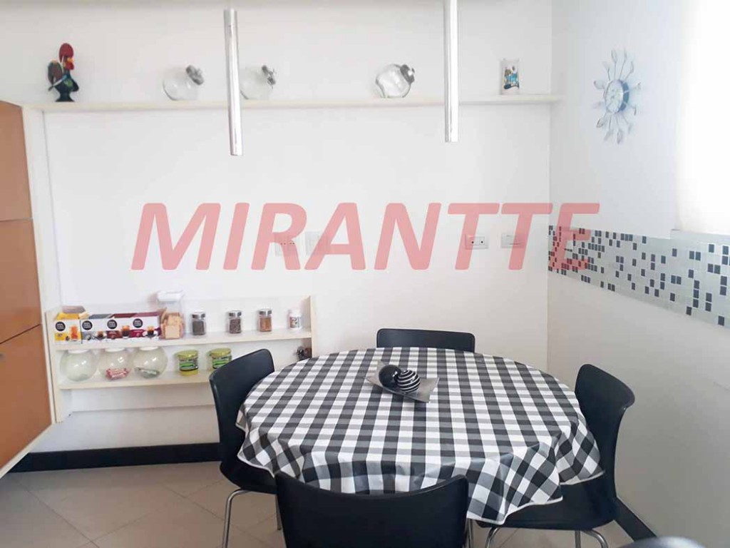 Sobrado de 450m² com 3 quartos em Jardim Guapíra
