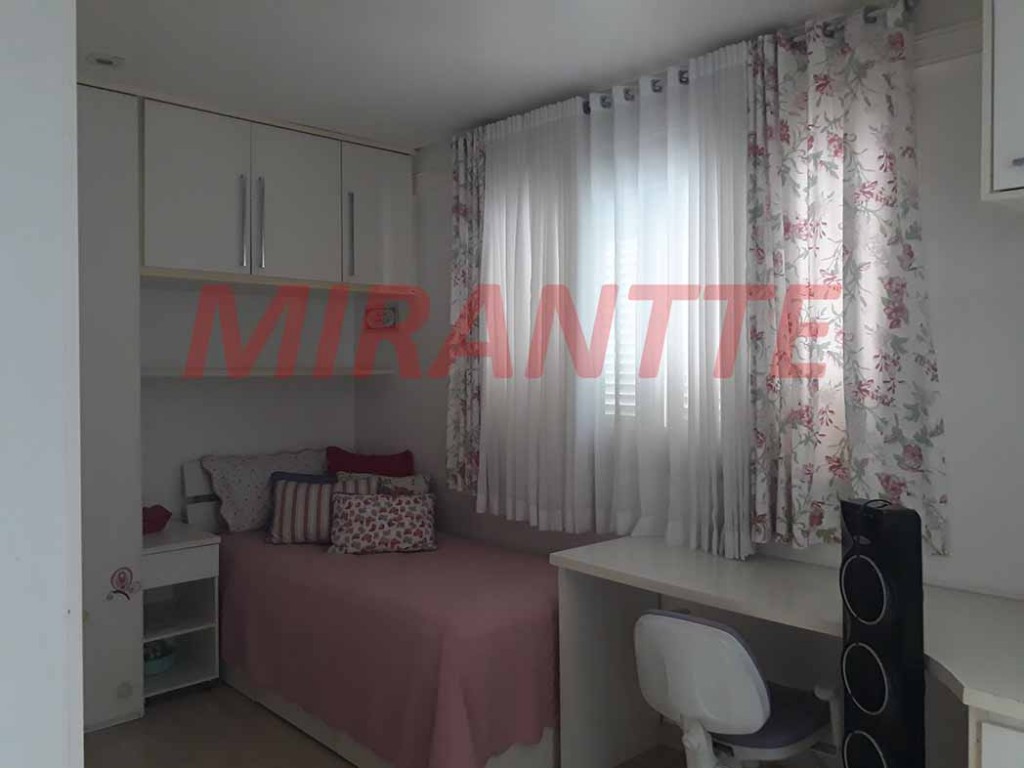 Sobrado de 450m² com 3 quartos em Jardim Guapíra