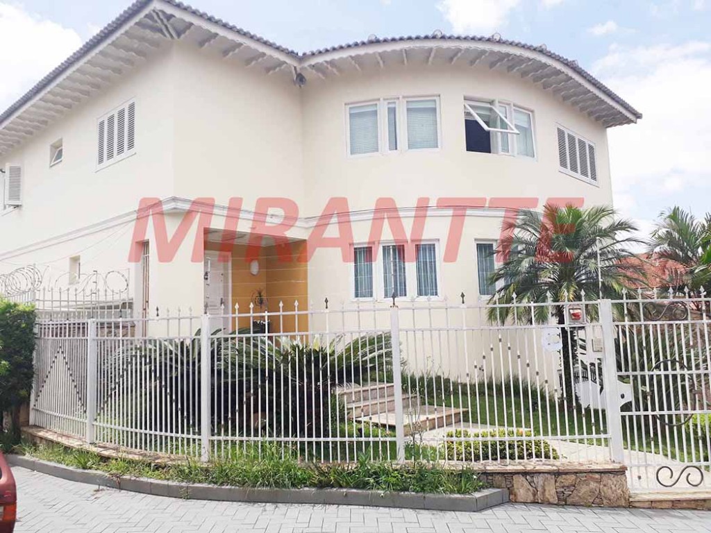Sobrado de 450m² com 3 quartos em Jardim Guapíra