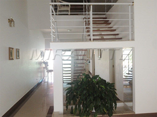 Sobrado de 348m² com 4 quartos em CAMPO DE BOITUVA