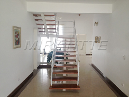 Sobrado de 348m² com 4 quartos em CAMPO DE BOITUVA