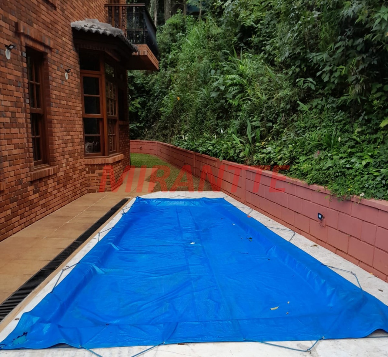 Cond. fechado de 481m² com 4 quartos em Serra da Cantareira