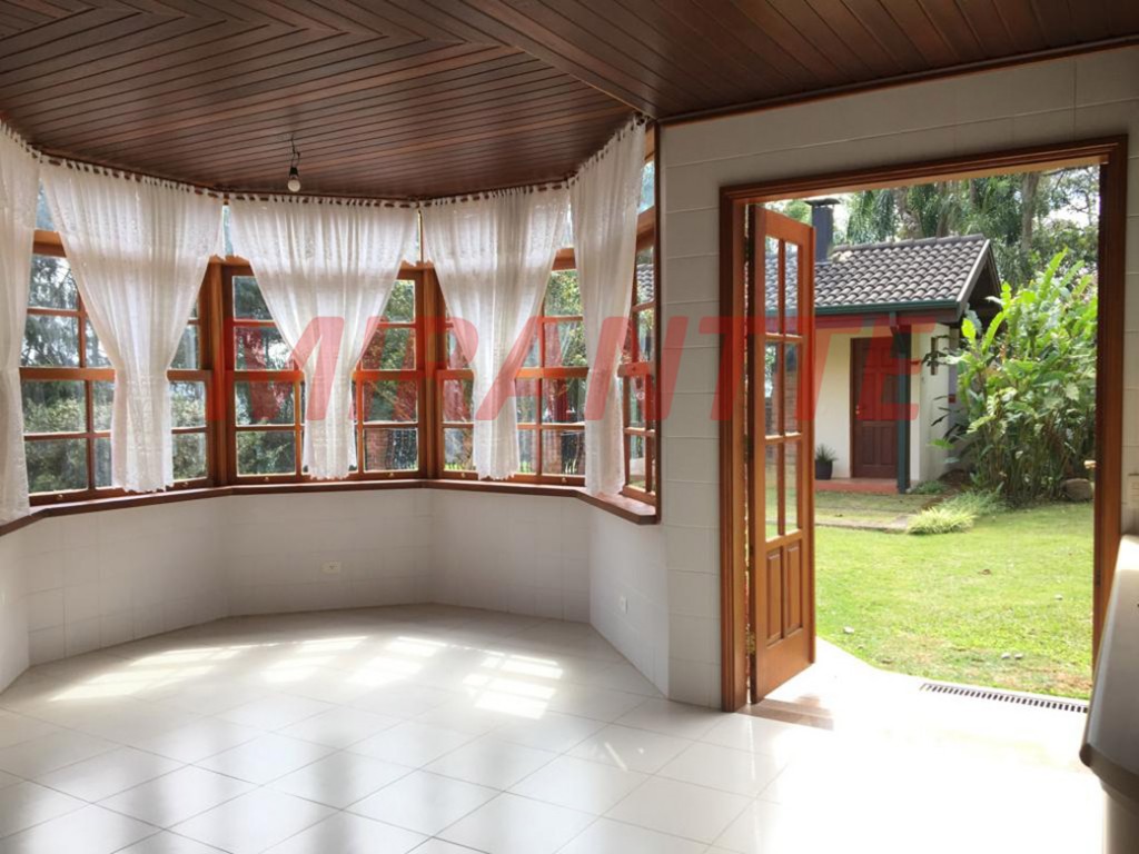 Cond. fechado de 481m² com 4 quartos em Serra da Cantareira