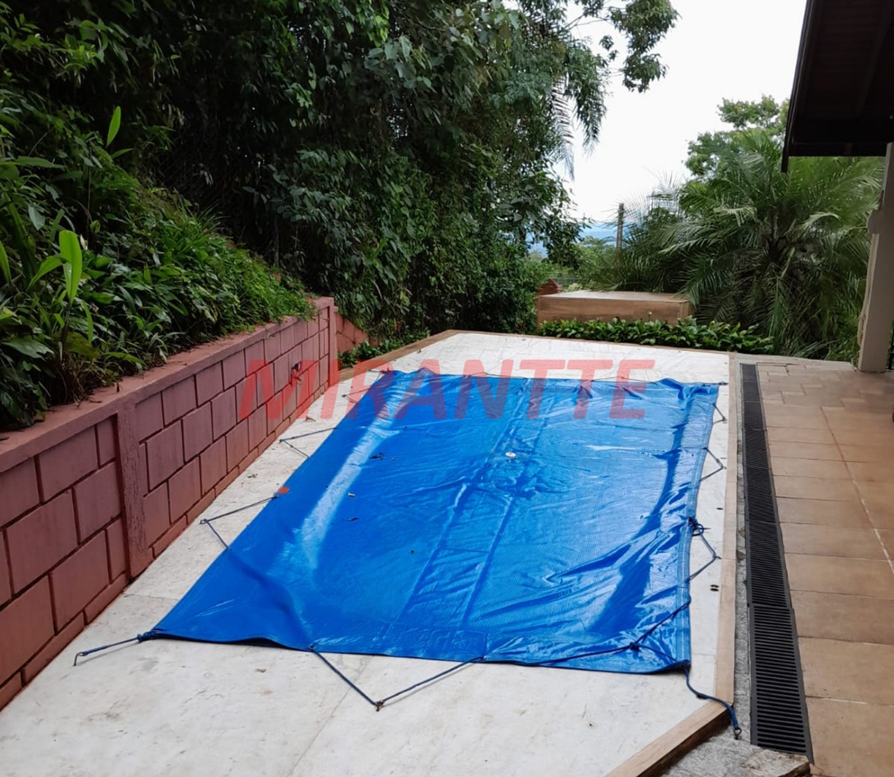 Cond. fechado de 481m² com 4 quartos em Serra da Cantareira