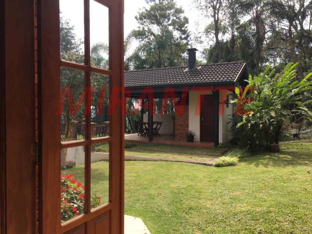 Cond. fechado de 481m² com 4 quartos em Serra da Cantareira